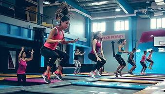 成人床上蹦床视频大全在线观看