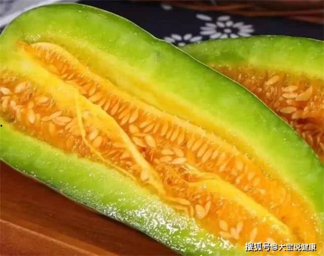 羊角蜜甜瓜吃瓜视频,甜蜜滋味，视觉盛宴