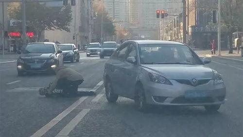 司机吃瓜撞车视频大全下载,揭秘事故背后的惊人真相